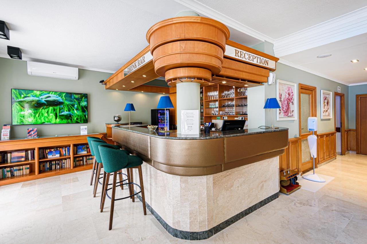 Holiday Club Apartman Hotel Heviz Bagian luar foto