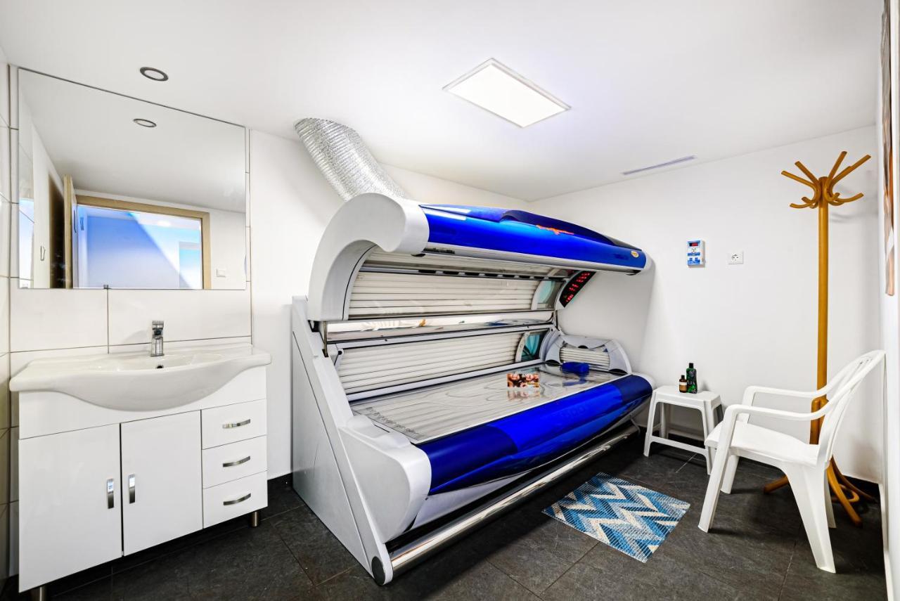 Holiday Club Apartman Hotel Heviz Bagian luar foto