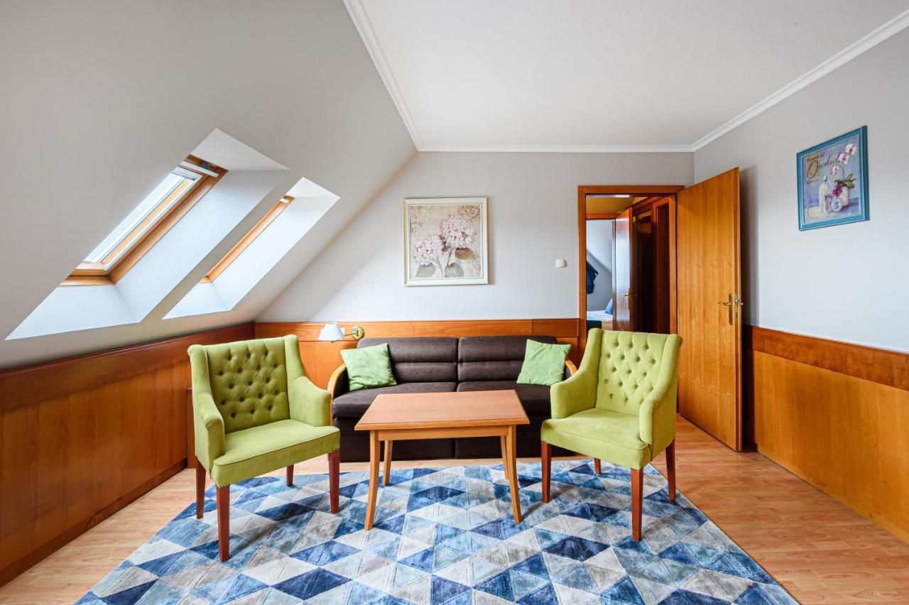 Holiday Club Apartman Hotel Heviz Bagian luar foto