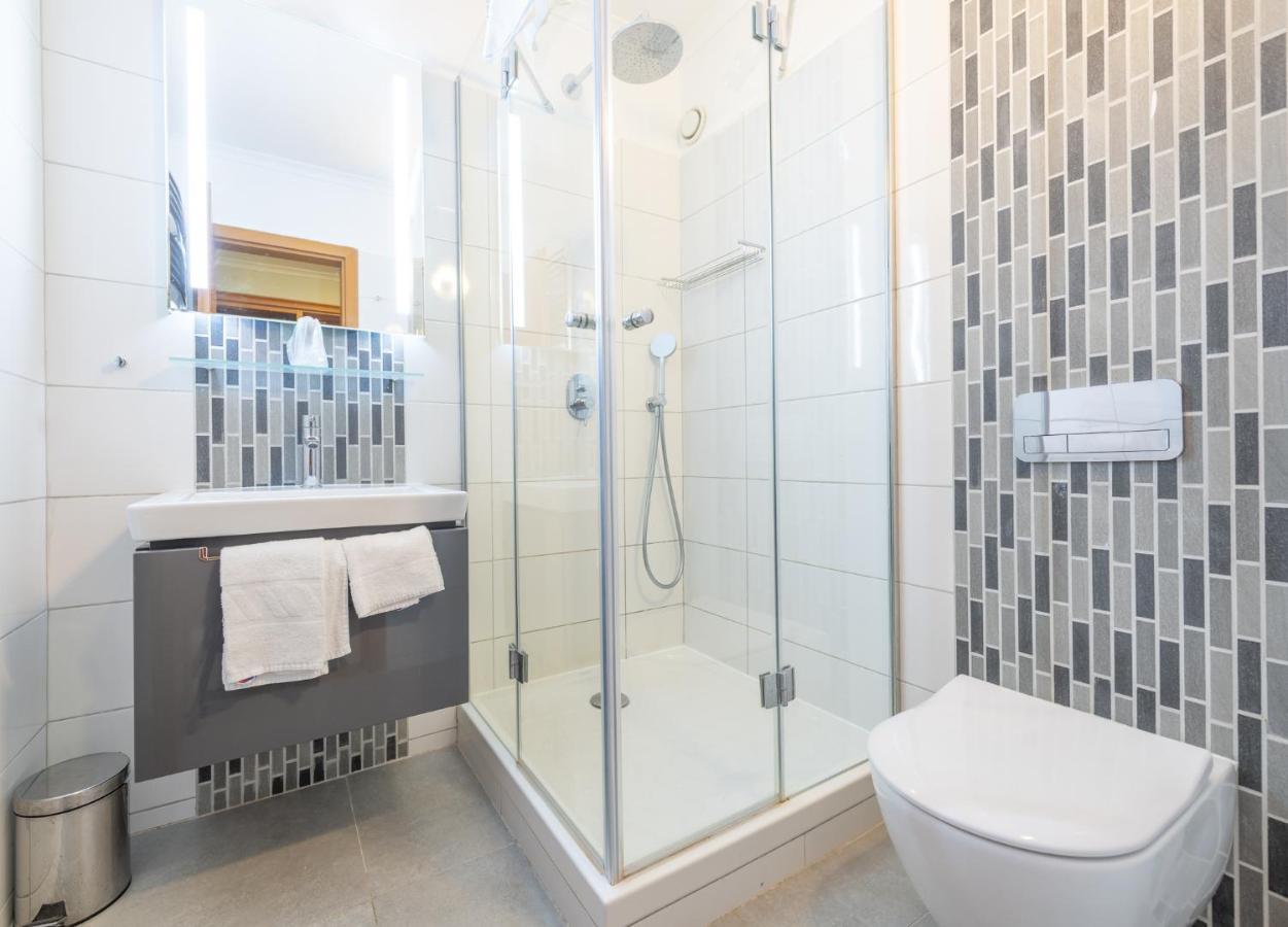 Holiday Club Apartman Hotel Heviz Bagian luar foto